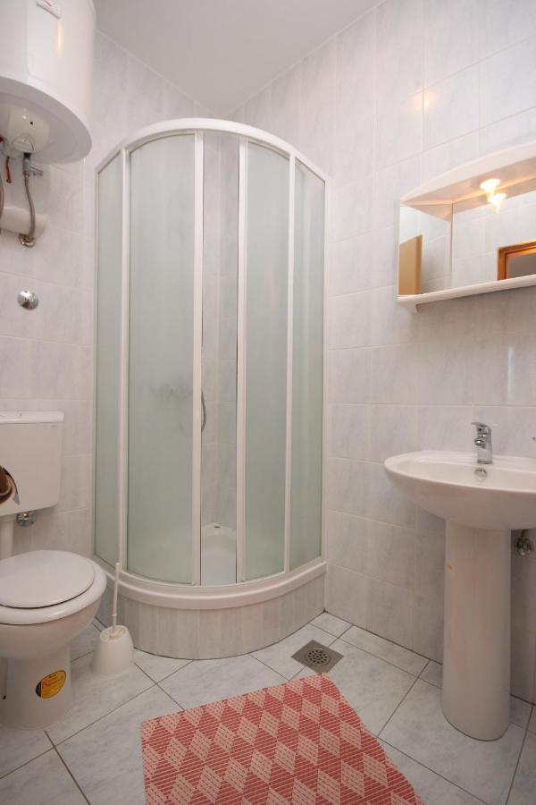 Apartments With A Parking Space Tkon, Pasman - 6216 المظهر الخارجي الصورة
